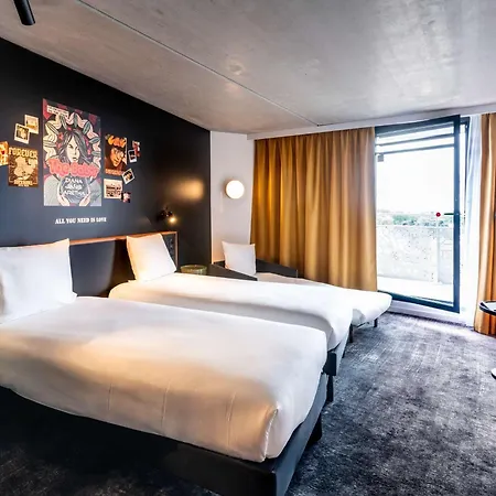 Ibis Styles Paris Szálloda 3*