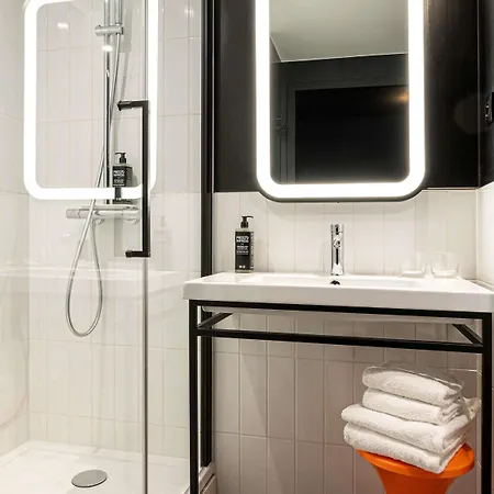 Ibis Styles Paris Hotel 3*