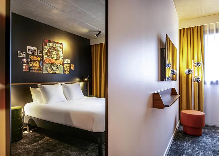 Ibis Styles Paris Otel 3*